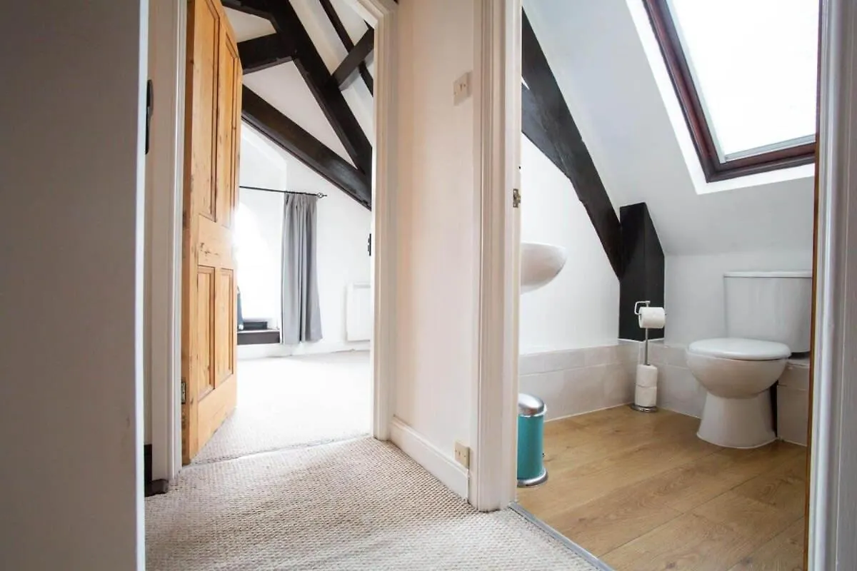 Beautiful Cheltenham Townhouse Private Parking GLOUCESTERSHIRE