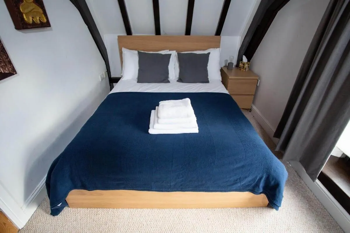 Beautiful Cheltenham Townhouse Private Parking GLOUCESTERSHIRE 0*,